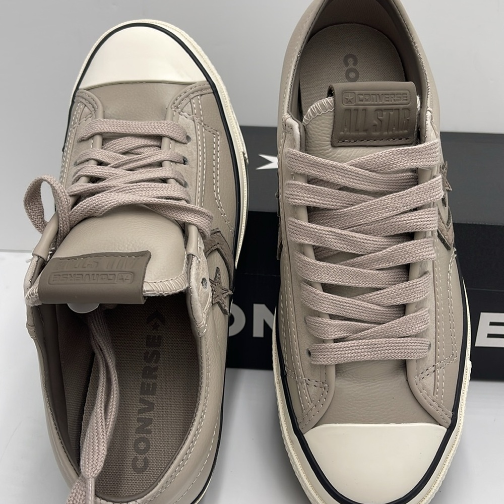 Converse Men’s STAR PLAYER 76 OX
PAPYRUS/CLASSIC TAUPE/EGRET A12405C Leat… - Picture 11 of 16